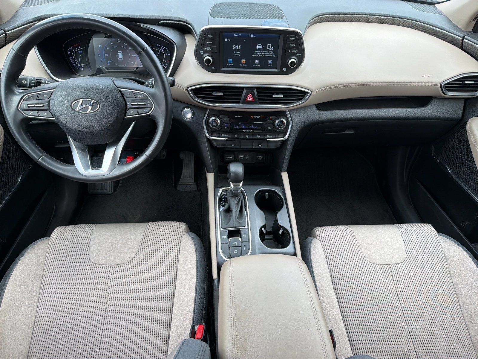 Used 2019 Hyundai Santa Fe SEL FWD image 12