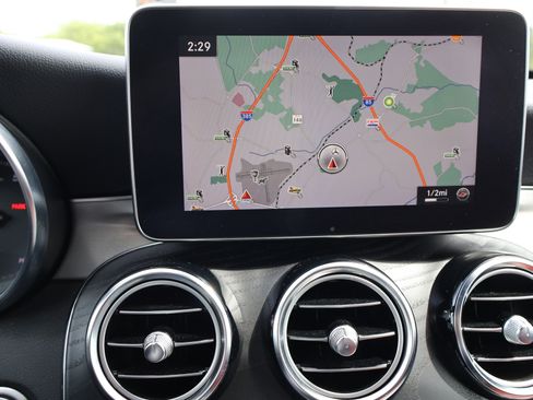 Used 2019 Mercedes-Benz GLC 300 4MATIC Coupe image 34