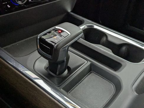 Used 2025 Chevrolet Silverado 1500 High Country w/ High Country Premium Package AWD/4WD image 36