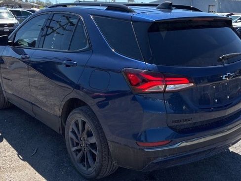 Used 2022 Chevrolet Equinox RS w/ Infotainment Package AWD/4WD image 4