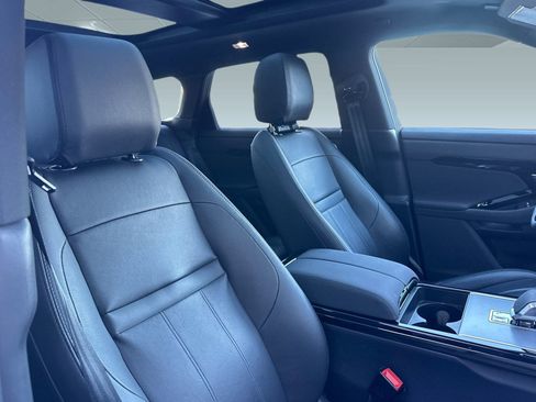 Used 2025 Land Rover Range Rover Evoque S image 32