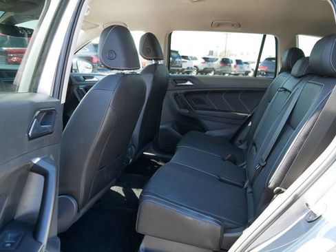Certified 2023 Volkswagen Tiguan SE AWD/4WD image 17