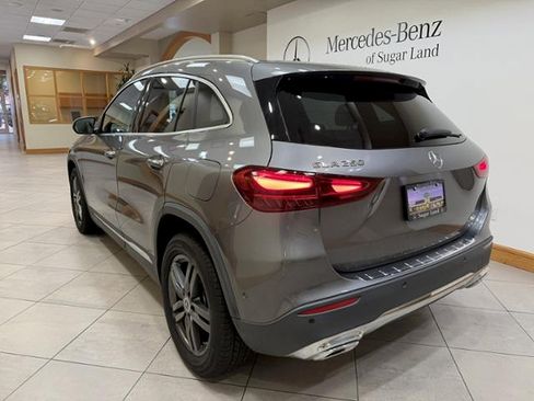 Used 2025 Mercedes-Benz GLA 250 image 3