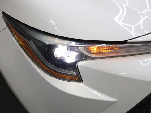 Used 2022 Toyota Corolla LE FWD image 28
