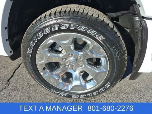 New 2026 RAM 1500 4x4 Crew Cab image 8