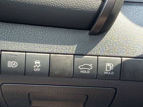 Used 2021 Toyota Camry SE FWD image 23