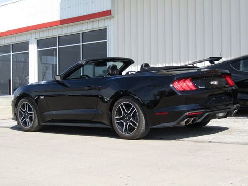 Used 2022 Ford Mustang GT Premium image 5