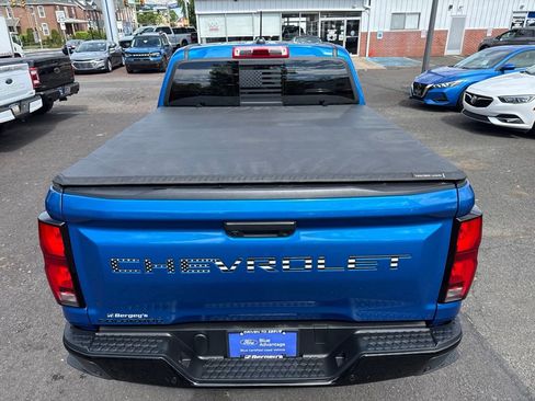 Used 2024 Chevrolet Colorado Z71 w/ Z71 Convenience Package 2 AWD/4WD image 12