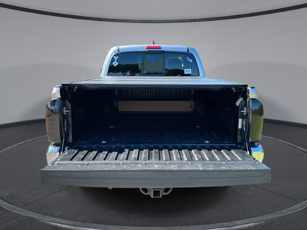Used 2022 Toyota Tacoma SR5 RWD image 30