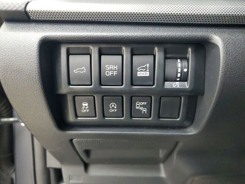 Used 2020 Subaru Forester Limited image 33