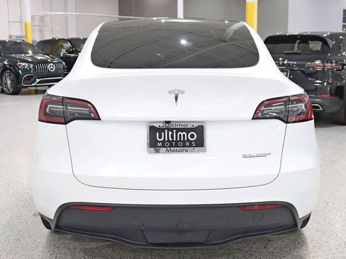 Used 2023 Tesla Model Y Long Range image 14