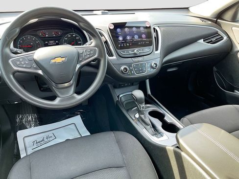 Used 2025 Chevrolet Malibu LT FWD image 28