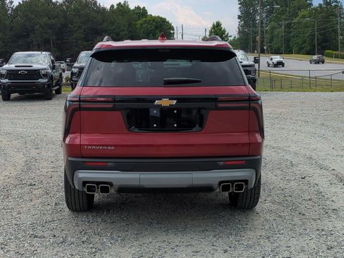Certified 2026 Chevrolet Traverse LT w/ Driver Confidence Package FWD image 9