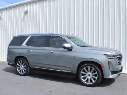 Certified 2023 Cadillac Escalade Premium Luxury Platinum AWD/4WD image 1