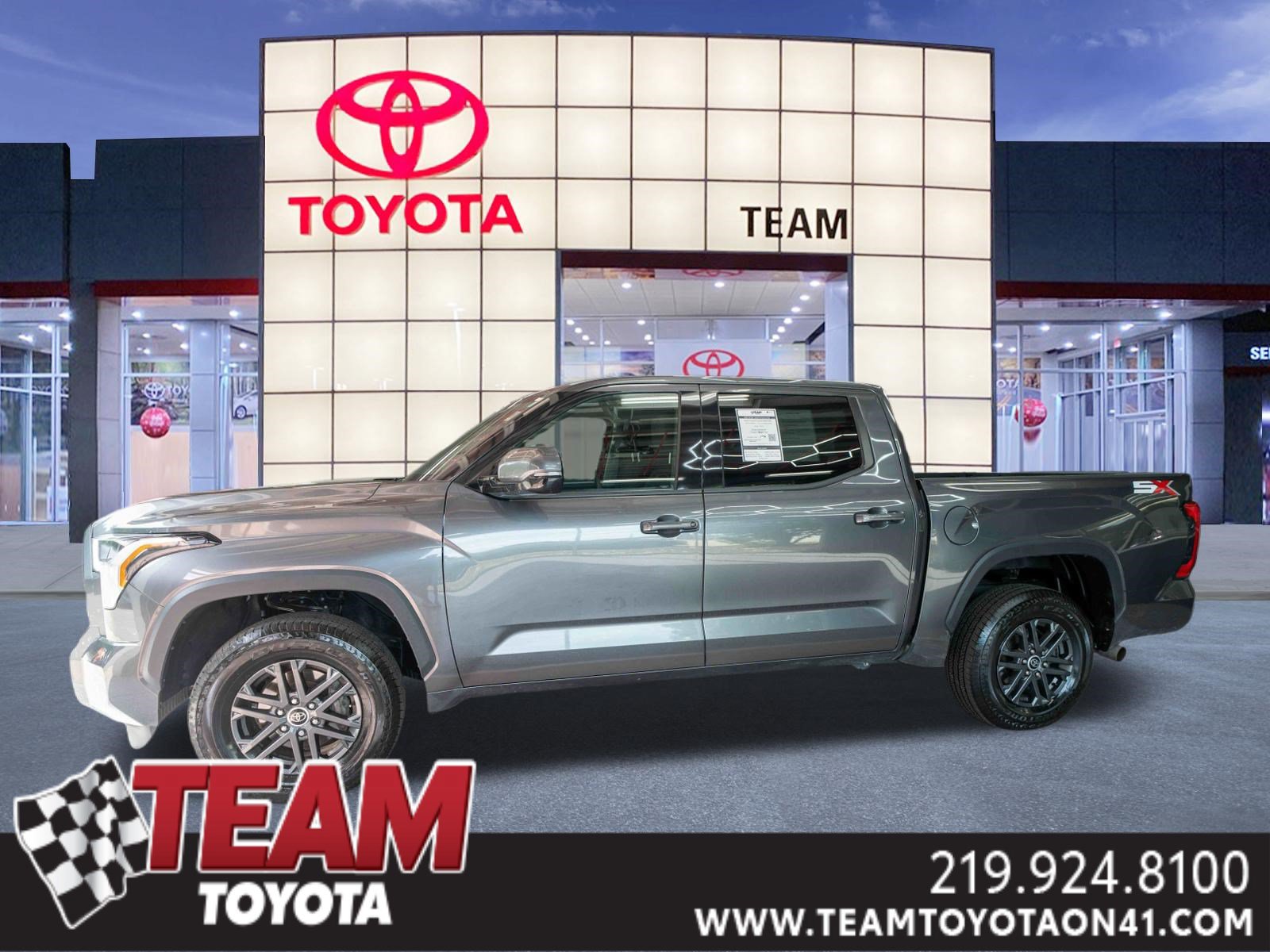 Used 2023 Toyota Tundra SR5 w/ SR5 Convenience Package AWD/4WD image 1