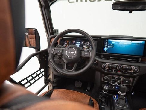 Used 2025 Jeep Wrangler Sport image 24