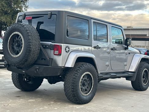 Used 2016 Jeep Wrangler Unlimited Sport image 3