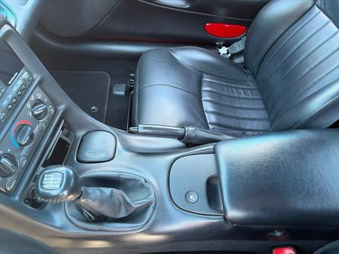 Used 1999 Chevrolet Corvette Coupe RWD image 22