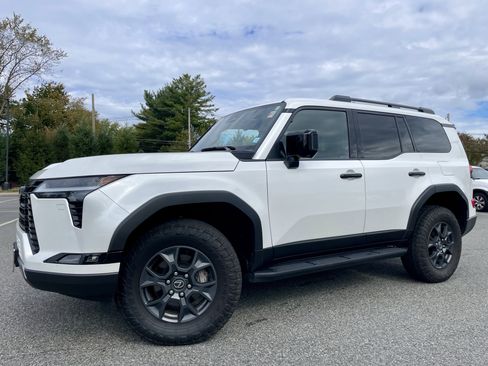 Used 2024 Lexus GX 550 image 35