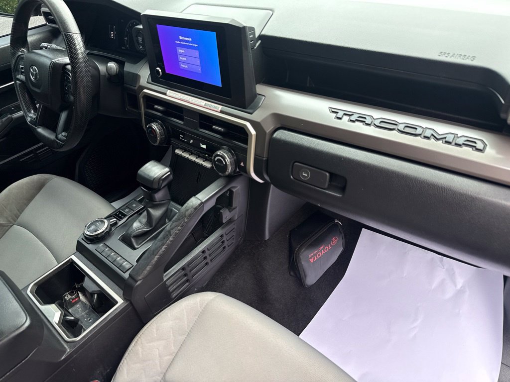 Used 2024 Toyota Tacoma SR5 AWD/4WD image 12