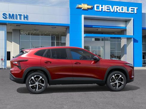 New 2026 Chevrolet Trax RS w/ Driver Confidence Package image 5