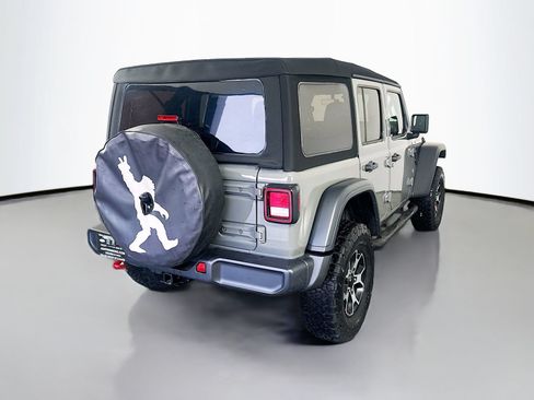Used 2023 Jeep Wrangler Unlimited Rubicon w/ Cold Weather Group AWD/4WD image 7
