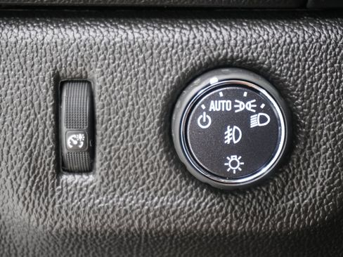 Used 2017 Chevrolet Colorado LT w/ LT Convenience Package image 22