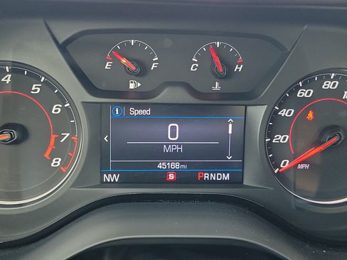 Used 2023 Chevrolet Camaro LT RWD image 15