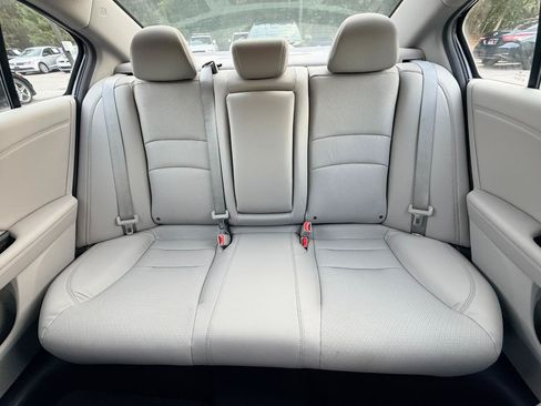 Used 2017 Honda Accord EX-L image 16