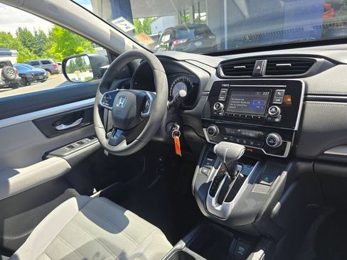 Used 2017 Honda CR-V LX image 10