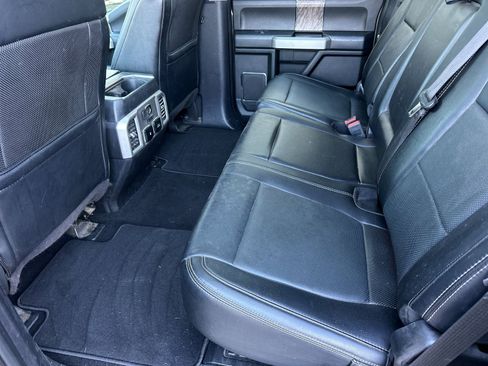 Used 2019 Ford F350 Lariat w/ Lariat Ultimate Package AWD/4WD image 11