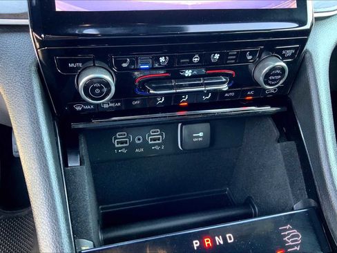 Used 2022 Jeep Grand Cherokee Overland image 53