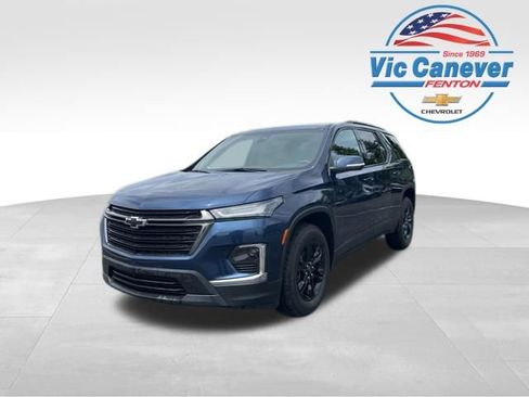 Used 2023 Chevrolet Traverse LT w/ Midnight/Sport Edition FWD image 1