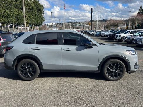 Used 2025 Honda HR-V Sport image 4