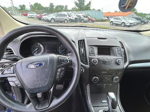 Used 2016 Ford Edge SE FWD image 27
