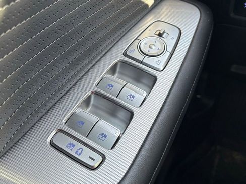 Used 2024 Hyundai Palisade Calligraphy image 27