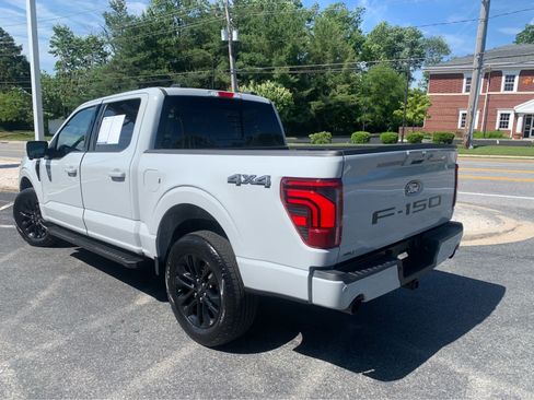 Used 2024 Ford F150 Lariat AWD/4WD image 4