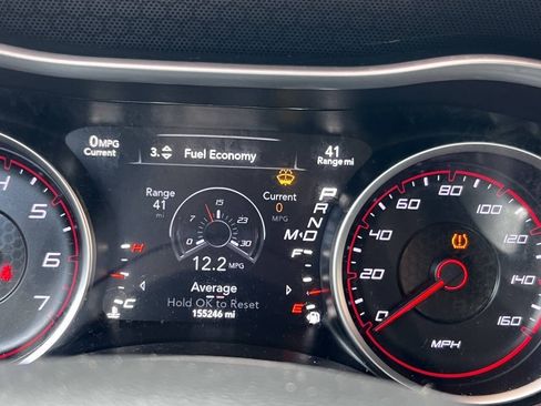 Used 2017 Dodge Charger R/T RWD image 19