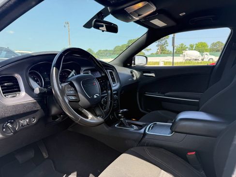 Used 2023 Dodge Charger SXT RWD image 22