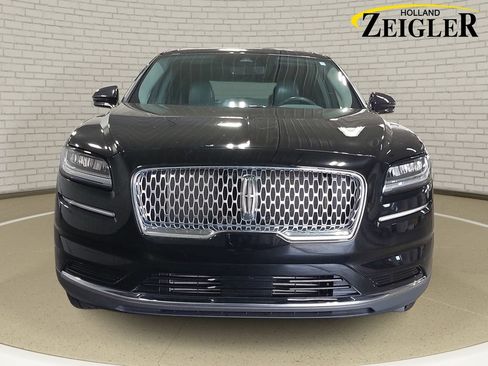 Used 2022 Lincoln Nautilus Reserve AWD/4WD image 2