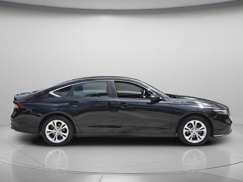 Used 2025 Honda Accord LX image 3