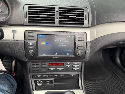 Used 2005 BMW 325Ci Convertible image 34