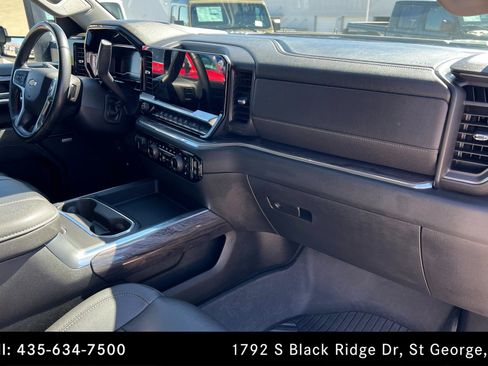 Used 2024 Chevrolet Silverado 3500 LTZ w/ LTZ Convenience Package image 23