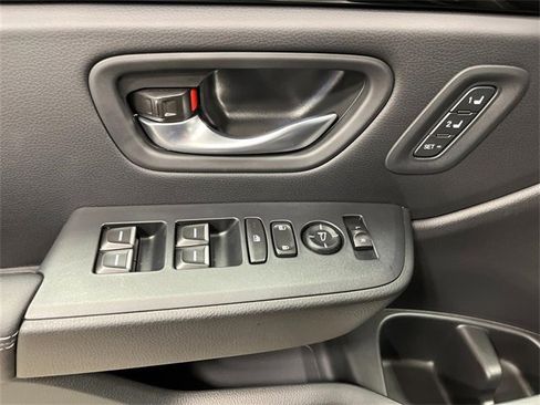 New 2025 Honda Pilot Touring image 15