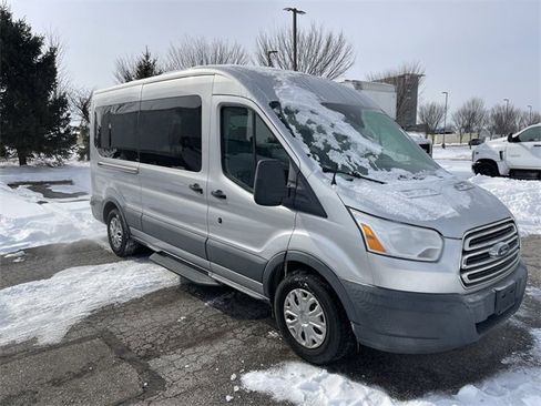 Used 2018 Ford Transit 350 XLT image 18