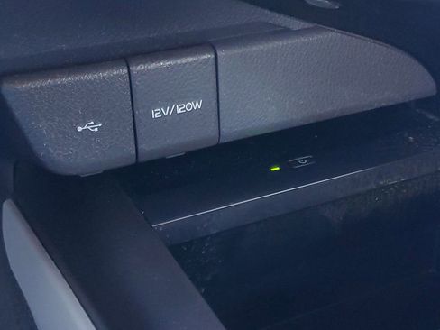 Used 2023 Toyota Camry XLE image 22