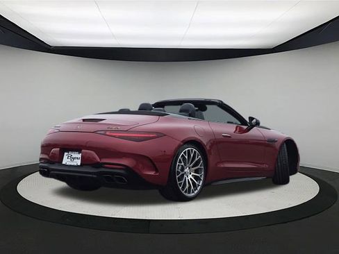 Used 2022 Mercedes-Benz SL 63 AMG AMG SL 63 image 7