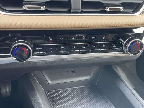 New 2026 Chevrolet Equinox ACTIV w/ Safety and Technology Package image 15