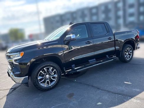 Used 2023 Chevrolet Silverado 1500 LT AWD/4WD image 1
