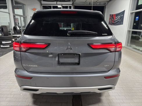 Used 2024 Mitsubishi Outlander SEL image 6
